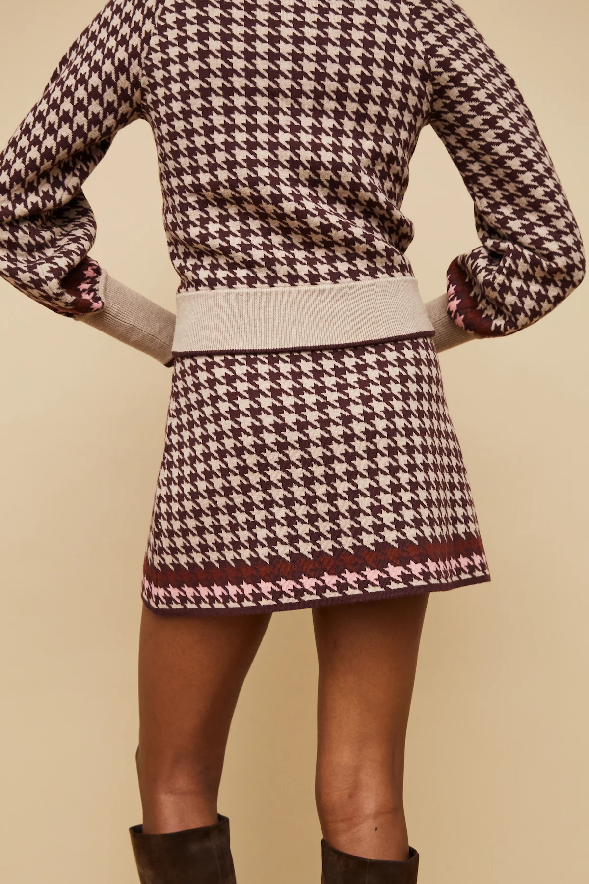 Lynne Mini Skirt - Image 4